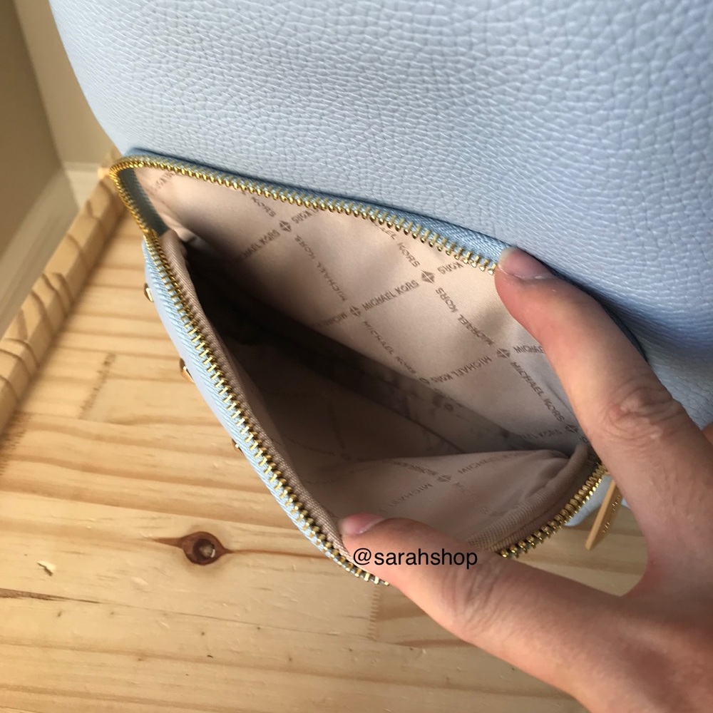🌼Michael Kors backpack - Picture 10 of 12